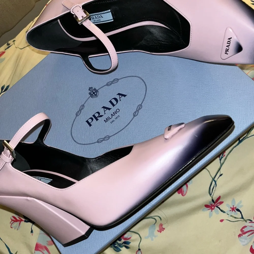 Prada heels size 41 - Picture 4 of 5